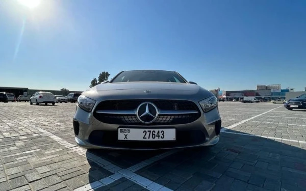 Mercedes A 220