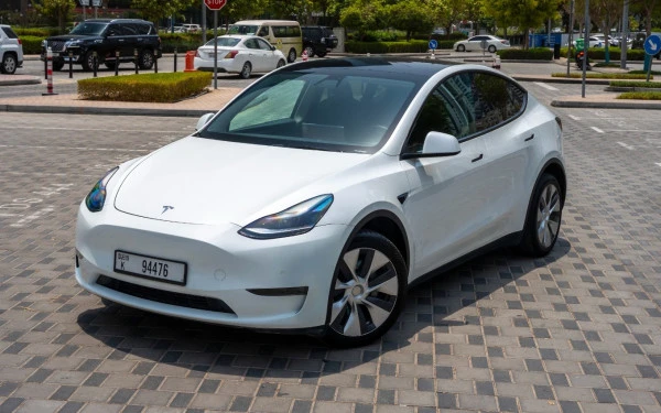 Tesla Model Y Long Range