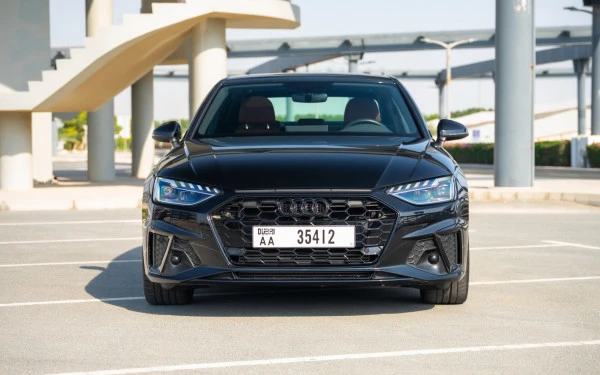 Black Audi A4, 2024 Photo 2