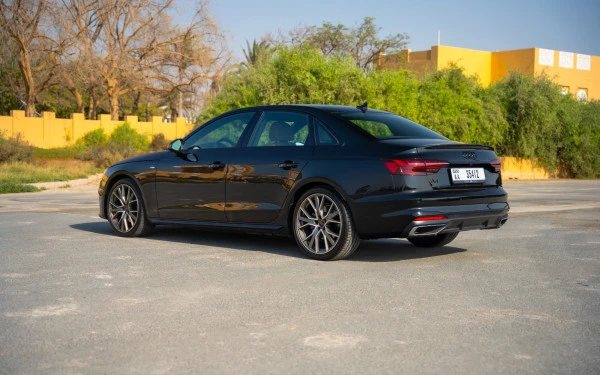 Black Audi A4, 2024 Photo 3