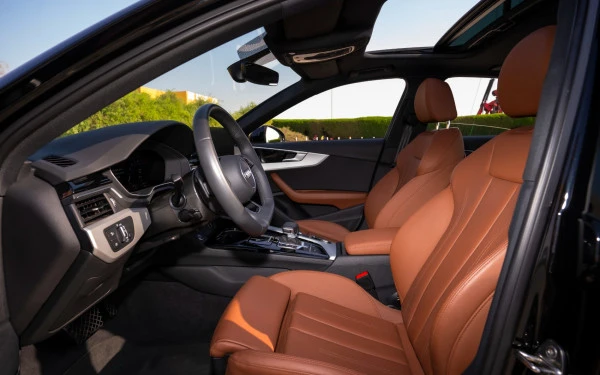 Black Audi A4, 2024 Photo 5