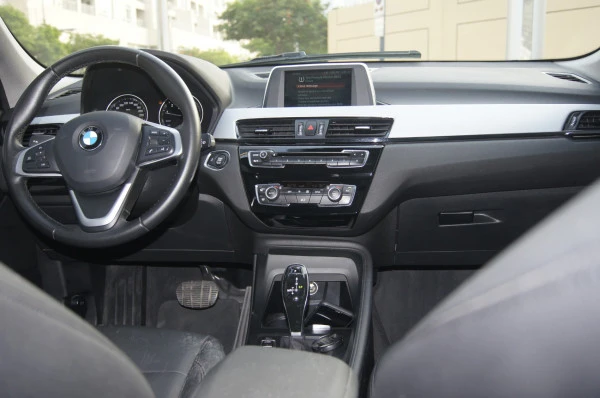 Black BMW X1, 2019 Photo 5