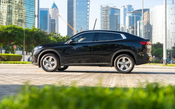 Black BMW X2, 2025 Photo 1