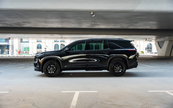 Black Chevrolet Traverse, 2025 Photo 1