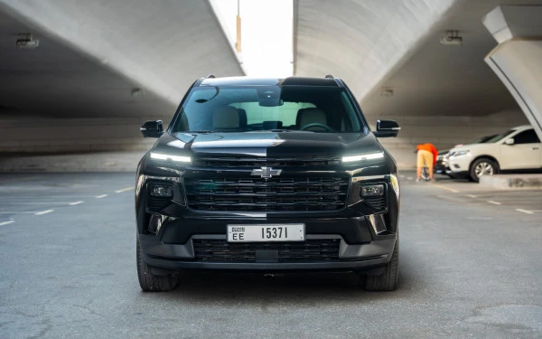 Black Chevrolet Traverse, 2025 Photo 2