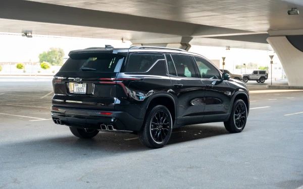 Black Chevrolet Traverse, 2025 Photo 4