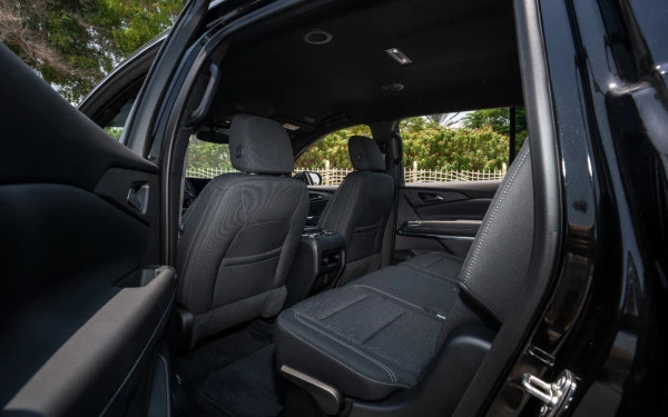 Black Chevrolet Traverse, 2026 Photo 11