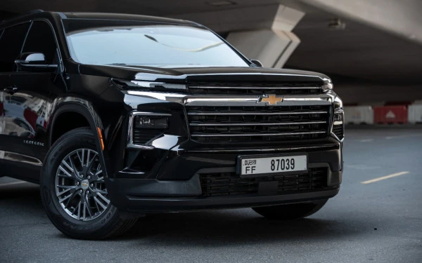 Black Chevrolet Traverse, 2026 Photo 4