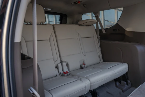 Black GMC Yukon Denali, 2021 Photo 5