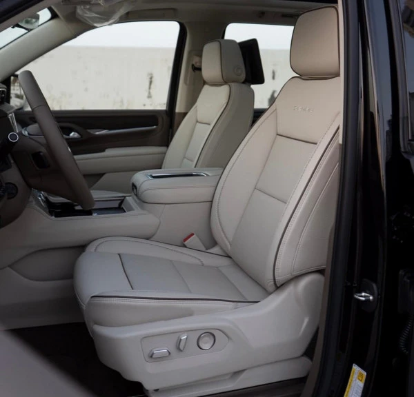 Black GMC Yukon Denali, 2021 Photo 4