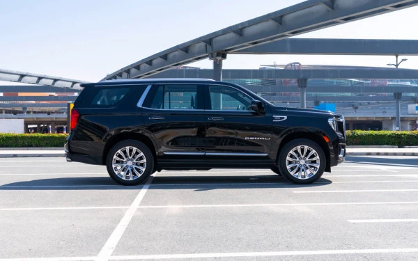 Black GMC Yukon Denali, 2024 Photo 2