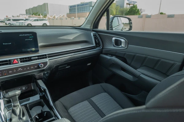 Black KIA Sorento, 2024 Photo 7