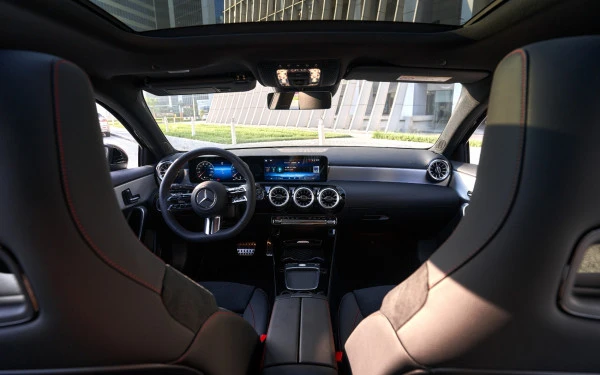 Black Mercedes A200, 2024 Photo 7