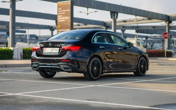 Black Mercedes A200, 2024 Photo 3
