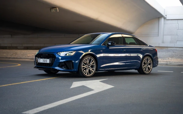 Blue Audi A4, 2024 Photo 3