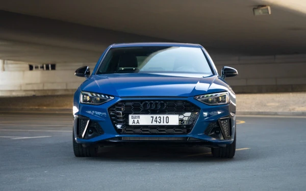Blue Audi A4, 2024 Photo 4