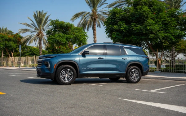 Blue Chevrolet Traverse, 2026 Photo 5