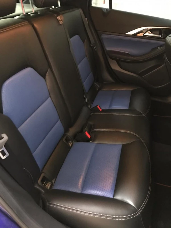 Blue Infiniti Q30, 2019 Photo 5