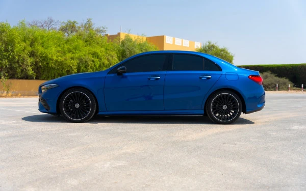 Blue Mercedes A200, 2025 Photo 3