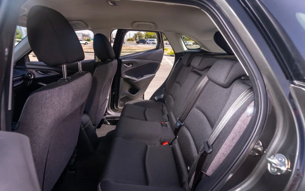 Dark Blue Mazda CX3, 2024 Photo 11