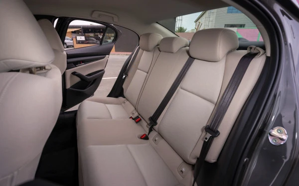Dark Grey Mazda 3, 2024 Photo 7