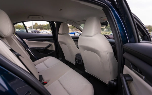 Deep Blue Pearl Mazda 3, 2024 Photo 10
