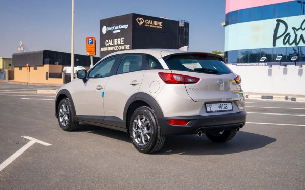 Empire Beige Metallic Mazda CX3, 2024 Photo 3