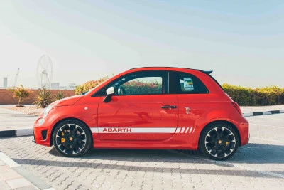 Red Fiat Abarth 595, 2019 Photo 4