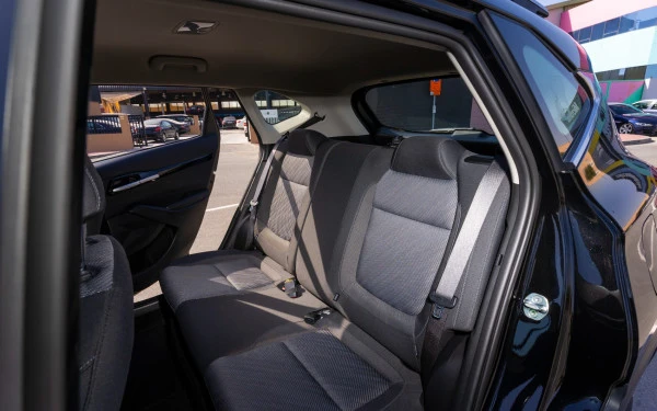 Black KIA Seltos, 2024 Photo 11
