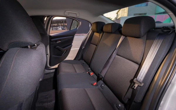 Gold Mazda 3, 2024 Photo 8