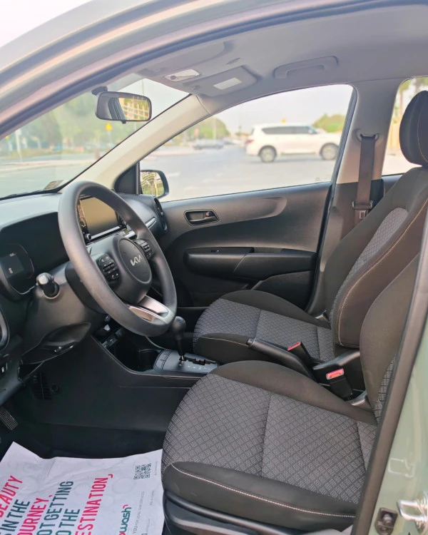 Green KIA Picanto, 2025 Photo 2