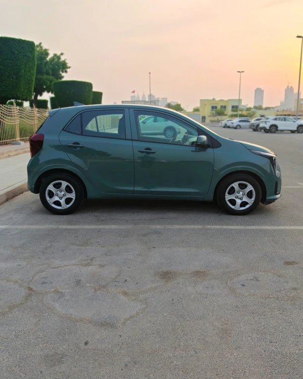 Green KIA Picanto, 2025 Photo 5