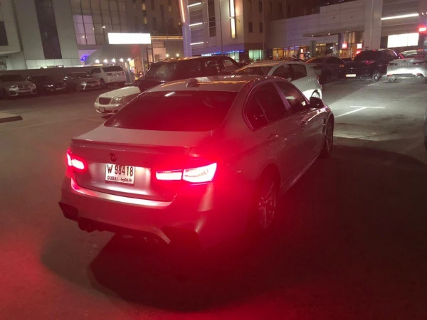 Grey BMW 3 Series, 2018 Photo 1