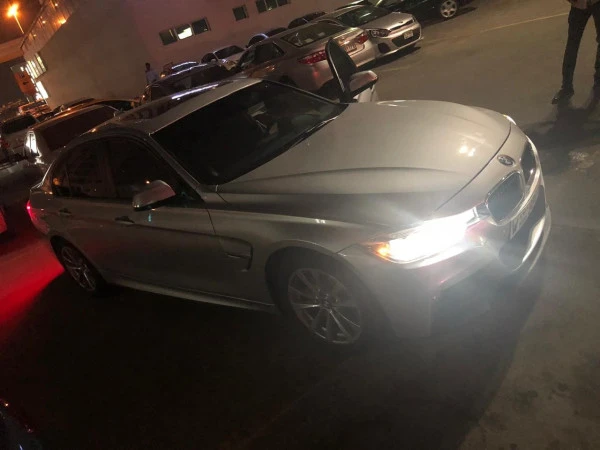 Grey BMW 3 Series, 2018 Photo 2