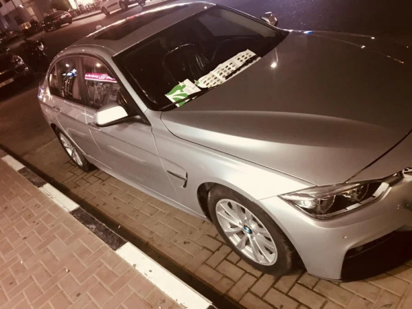 Grey BMW 3 Series, 2018 Photo 3