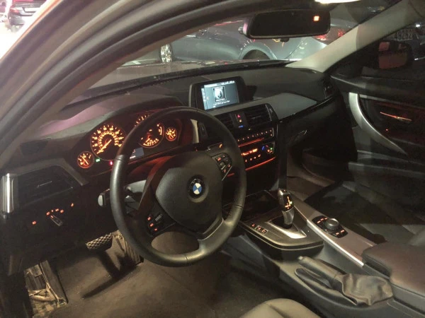Grey BMW 3 Series, 2018 Photo 4