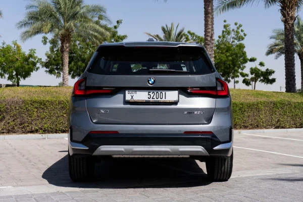 Grey BMW X1, 2024 Photo 5