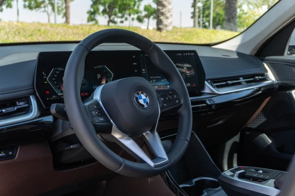 Grey BMW X1, 2024 Photo 6