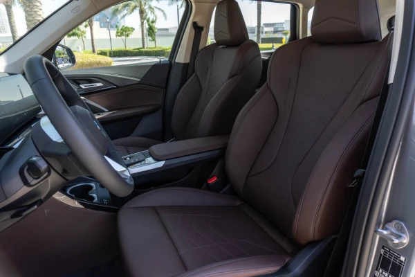 Grey BMW X1, 2024 Photo 8