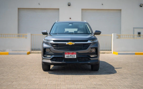 Grey Chevrolet Captiva, 2024 Photo 1