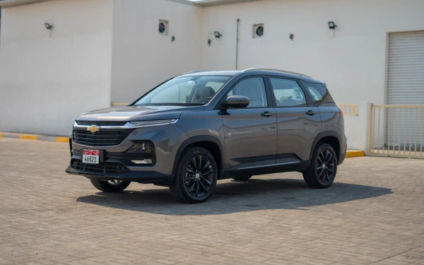 Grey Chevrolet Captiva, 2024 Photo 3