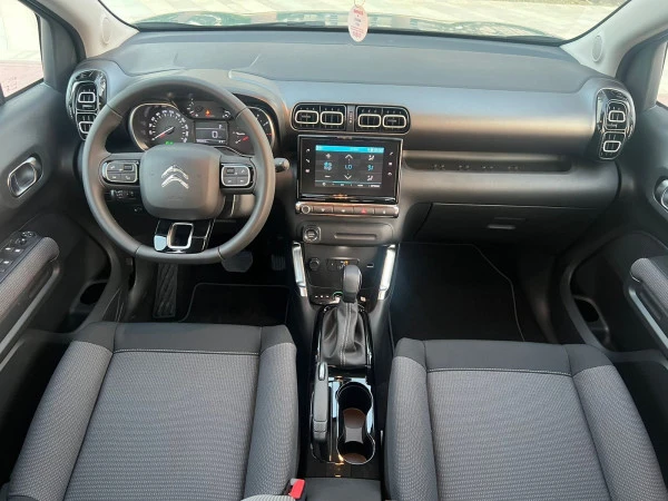 Grey Citroen C3 Aircross, 2024 Photo 2