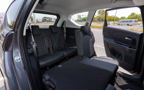 Grey Hyundai Stargazer, 2024 Photo 9