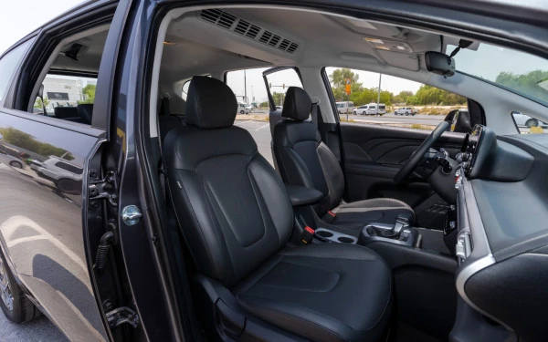 Grey Hyundai Stargazer, 2024 Photo 11