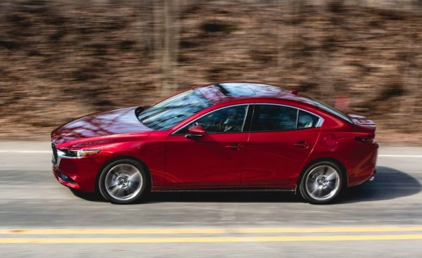 Grey Mazda 3, 2019 Photo 1