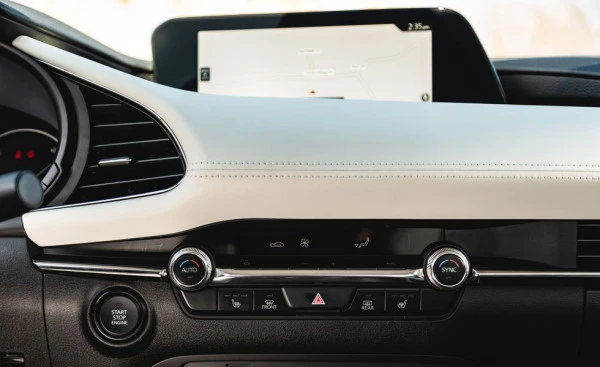 Grey Mazda 3, 2019 Photo 8