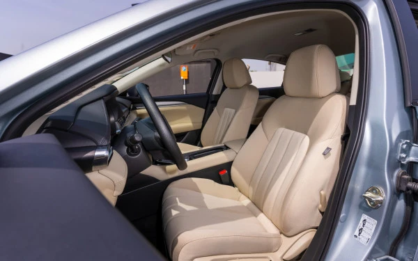 Grey Mazda 6, 2024 Photo 8