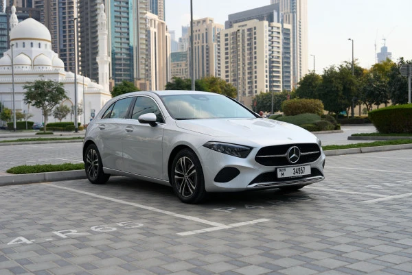 Grey Mercedes A180, 2023 Photo 2