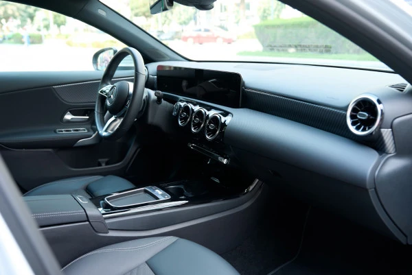 Grey Mercedes A180, 2023 Photo 13