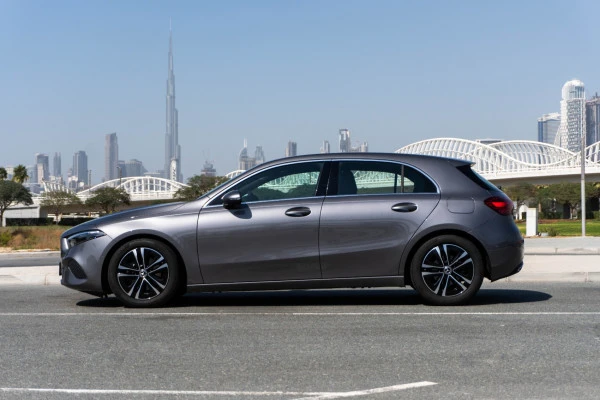 Grey Mercedes A180, 2023 Photo 2